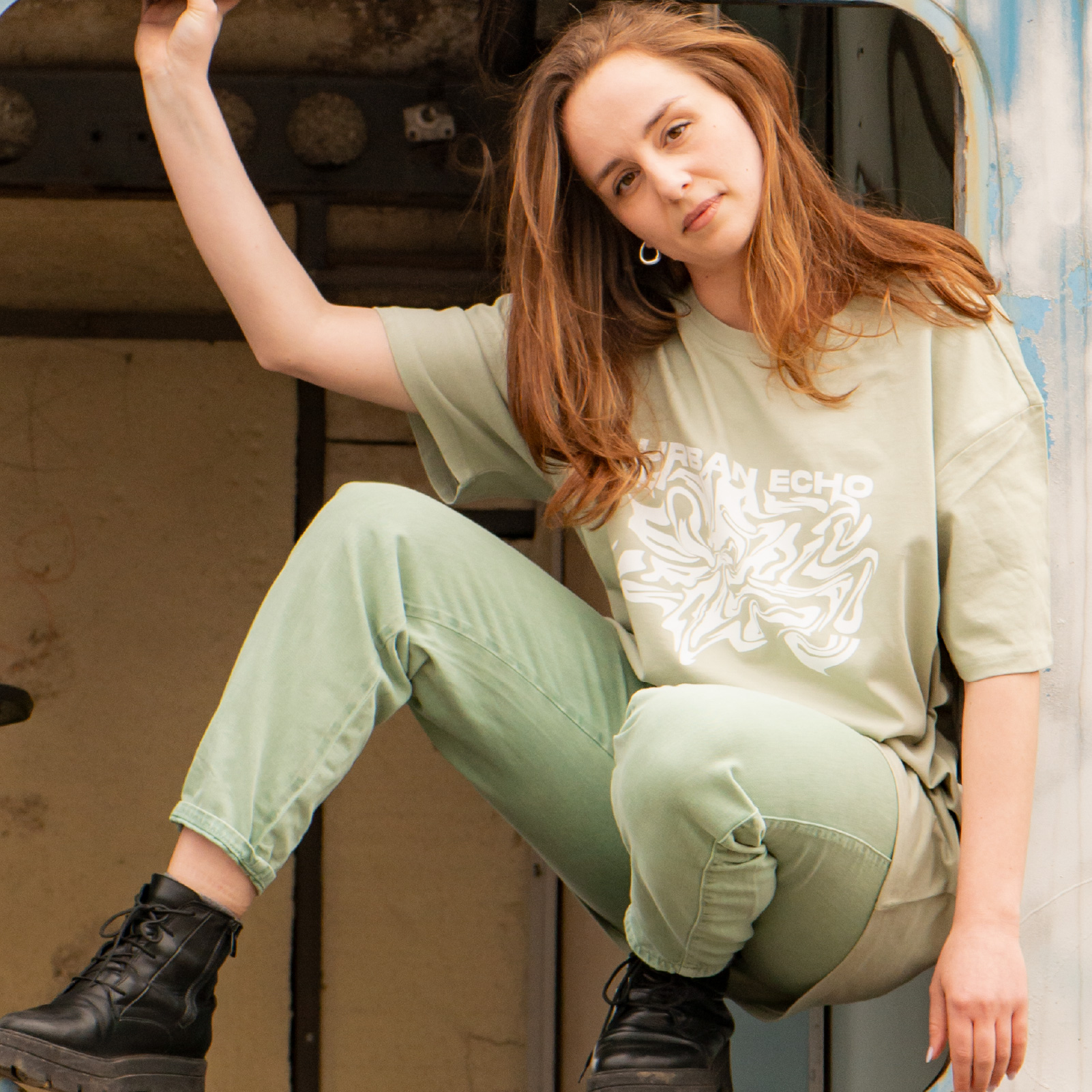 montay(ss2025)_urban-echo_washed-sage